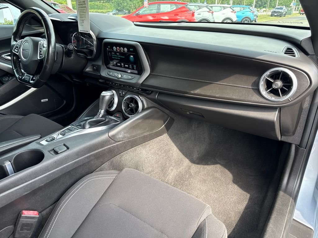 2017 Chevrolet Camaro 1LT - Photo 22