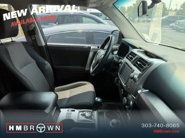 Used 2017 Magnetic Gray Metallic Toyota SR5 image 5