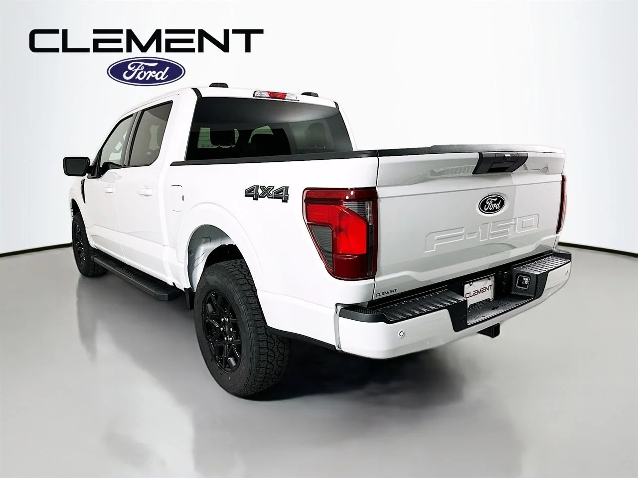 New 2026 Oxford White Ford XLT image 8