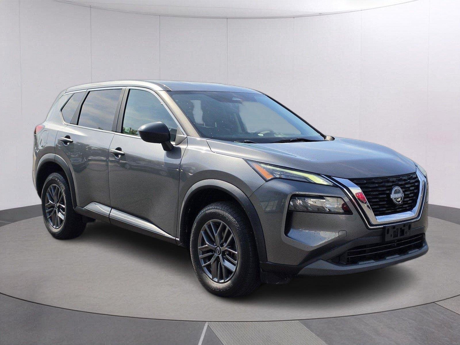 Used 2023 Gun Metallic Nissan S image 7