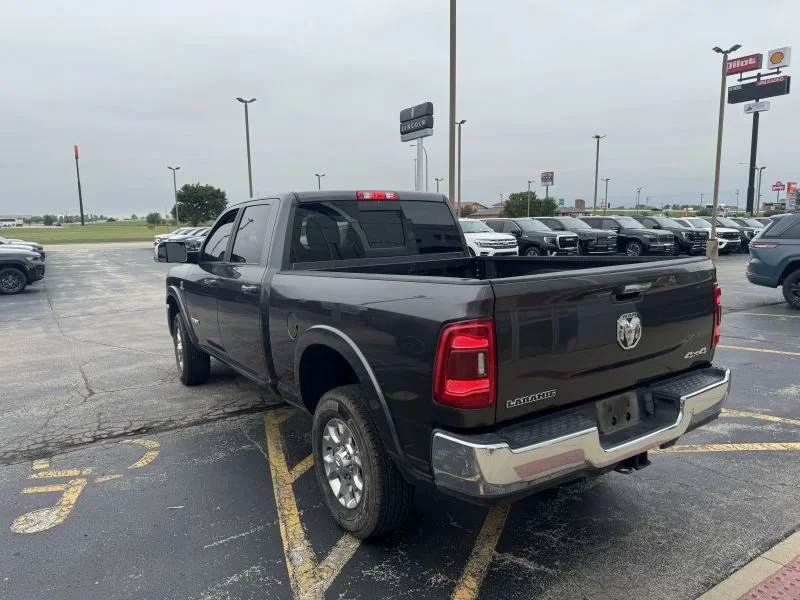 Used 2020 Granite Crystal Metallic Clearcoat Ram Laramie image 3