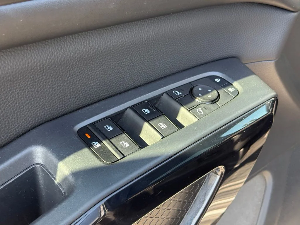 Used 2024 Gray Nissan SV image 33