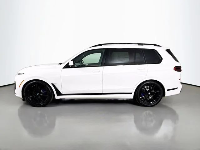 New 2026 White BMW xDrive40i image 4