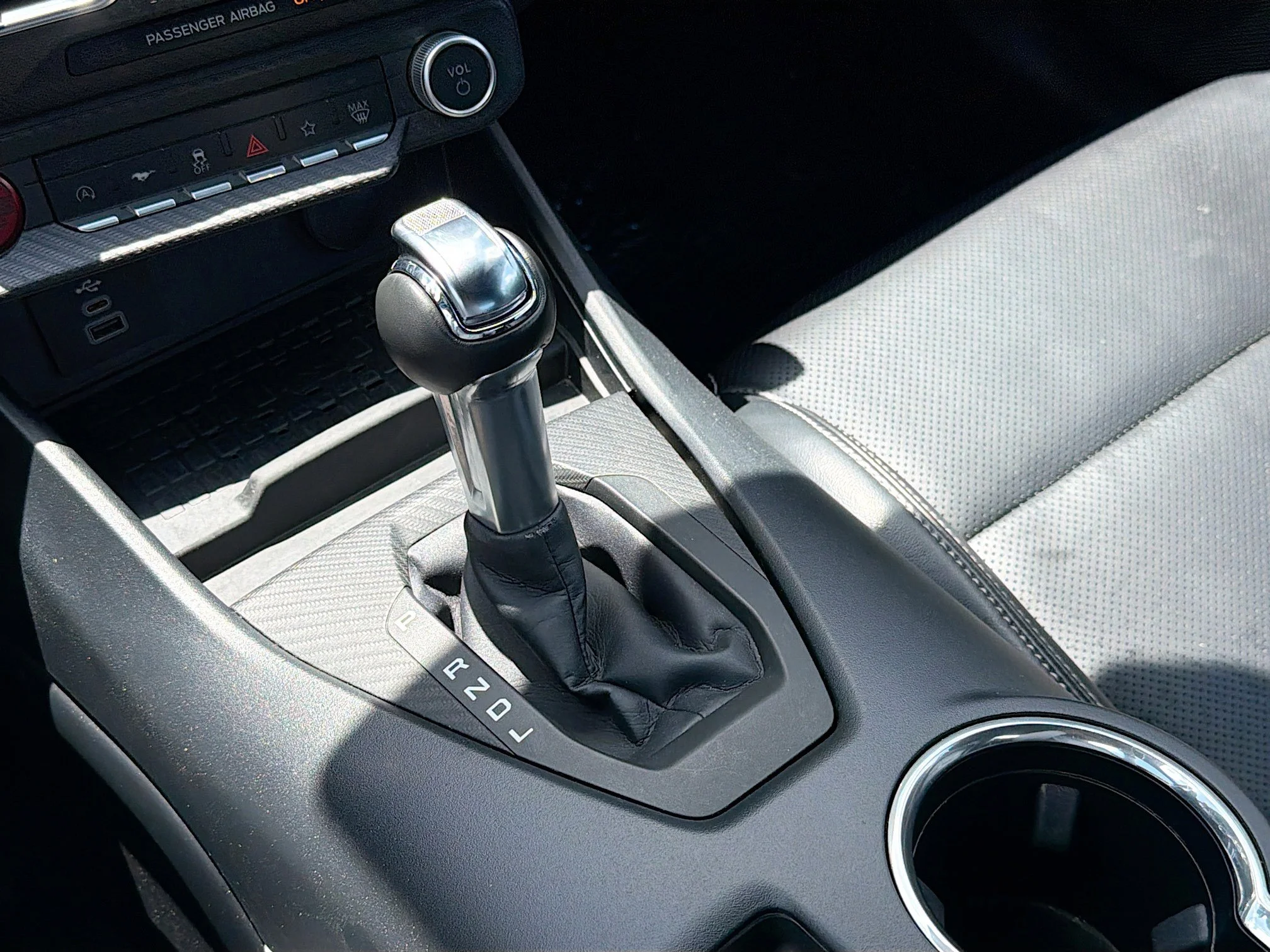 Used 2024 Silver Metallic Ford EcoBoost Premium image 26