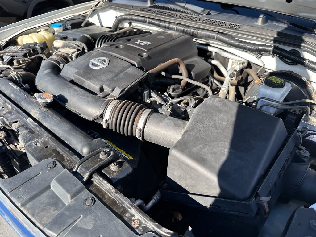 Used 2019 White Nissan SV image 27