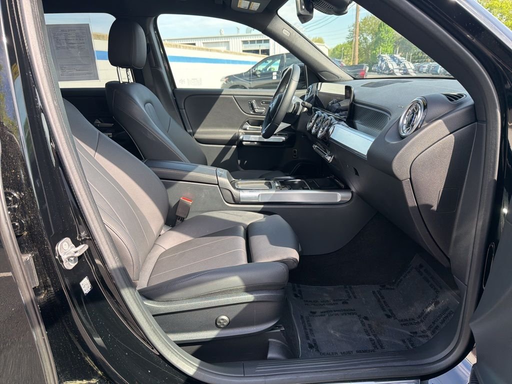 2025 Mercedes-Benz GLB Base - Photo 24