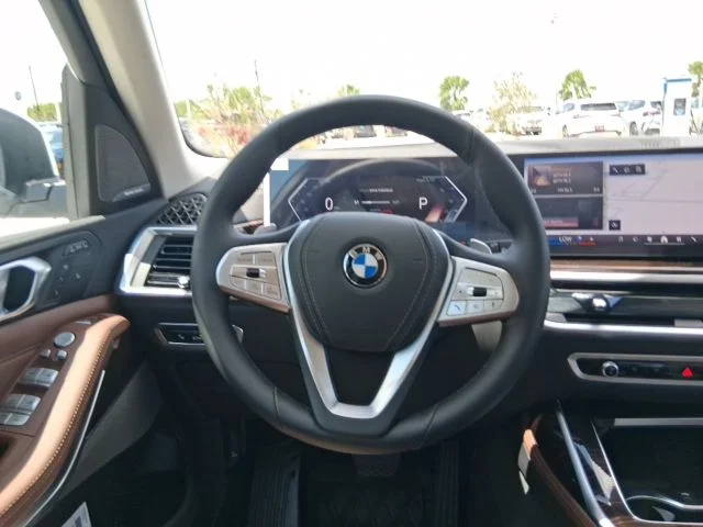 New 2027 Mineral White Metallic BMW xDrive40i image 9