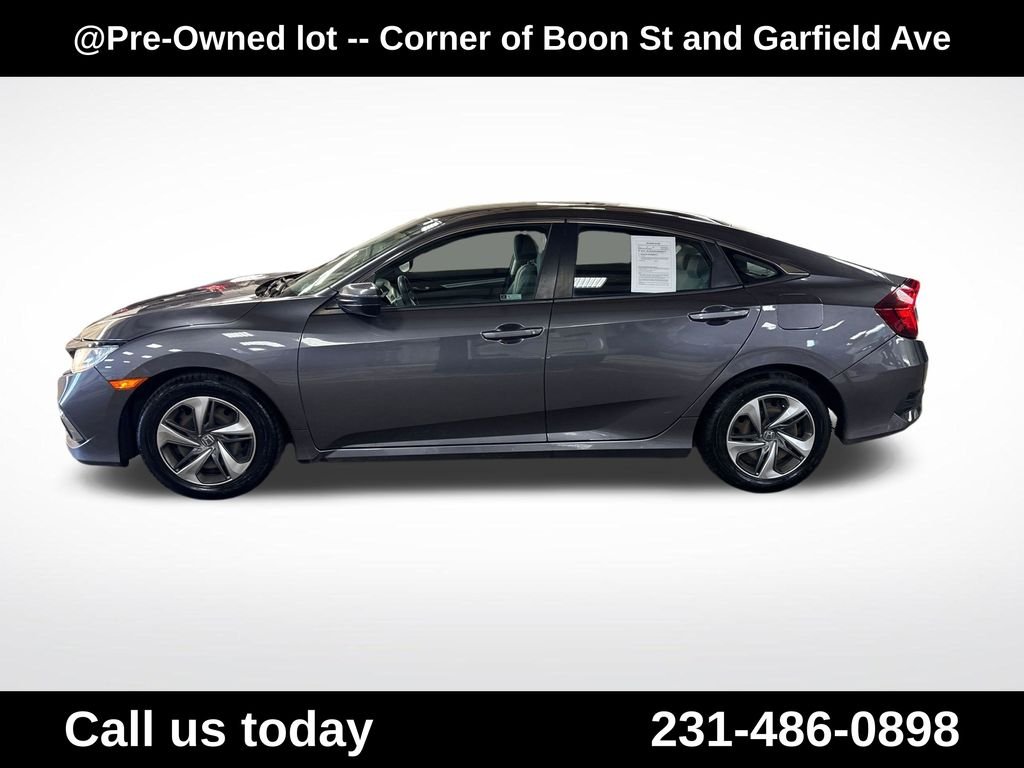 Used 2019  Honda LX image 2