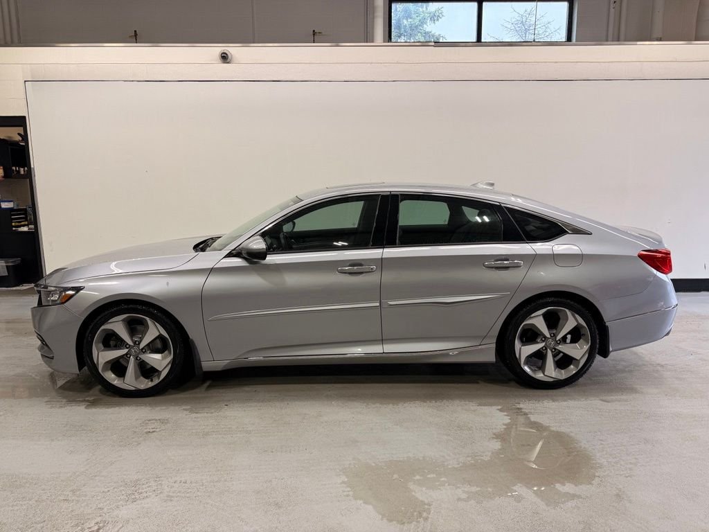 Used 2018 Honda Accord Touring with VIN 1HGCV1F90JA086157 for sale in Golden Valley, Minnesota