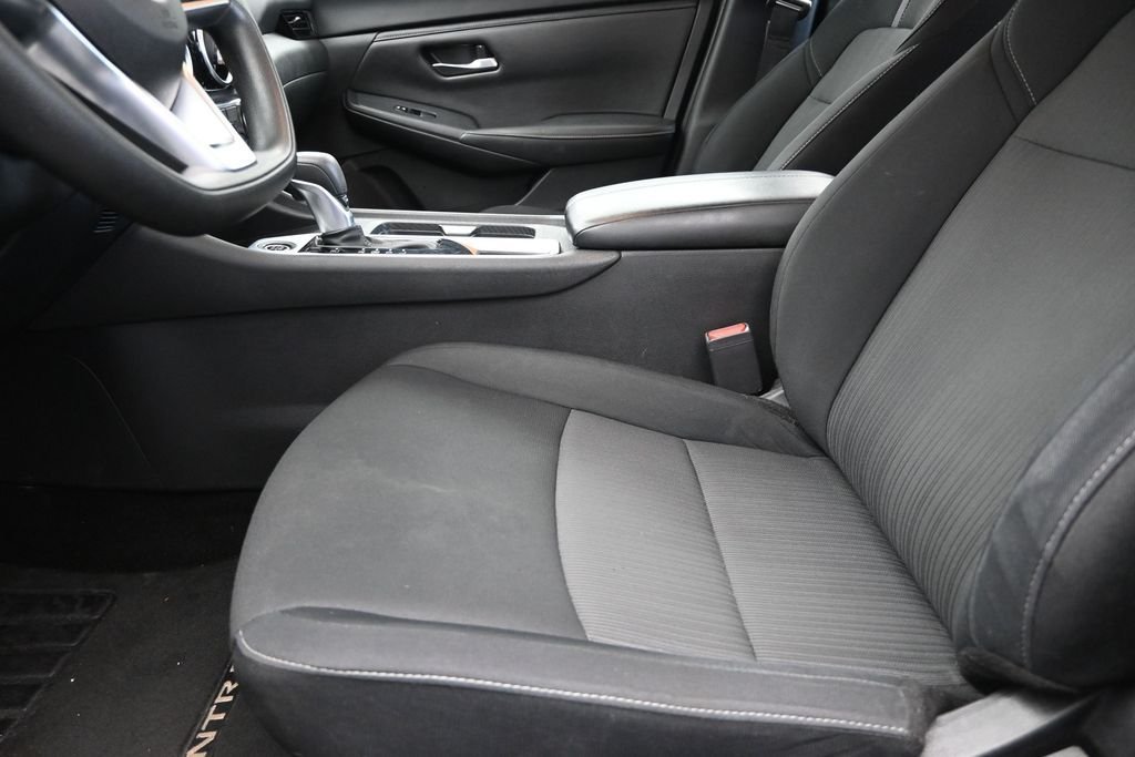 Used 2023 Silver Nissan SV image 13