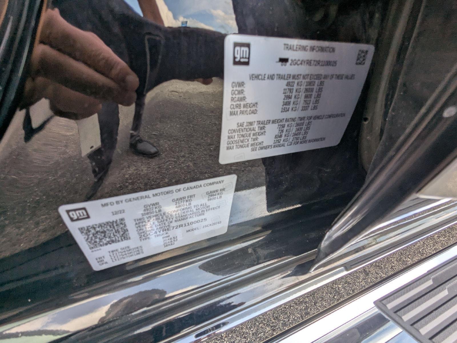 Used 2024 Black Chevrolet High Country image 30