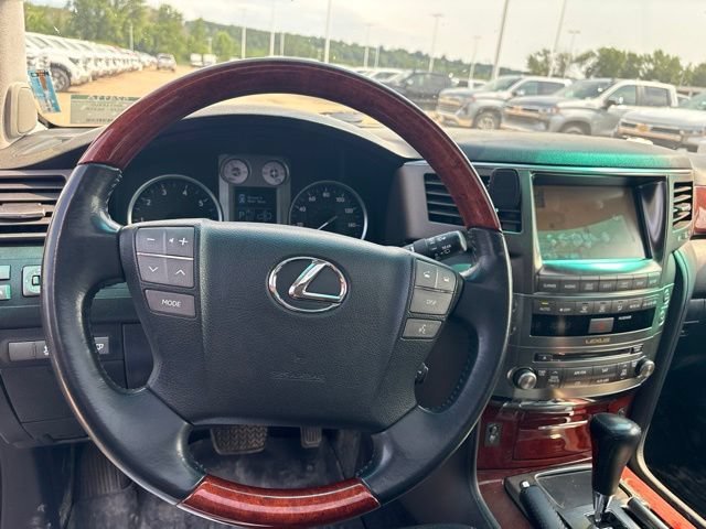 2011 Lexus LX 570 - Photo 13