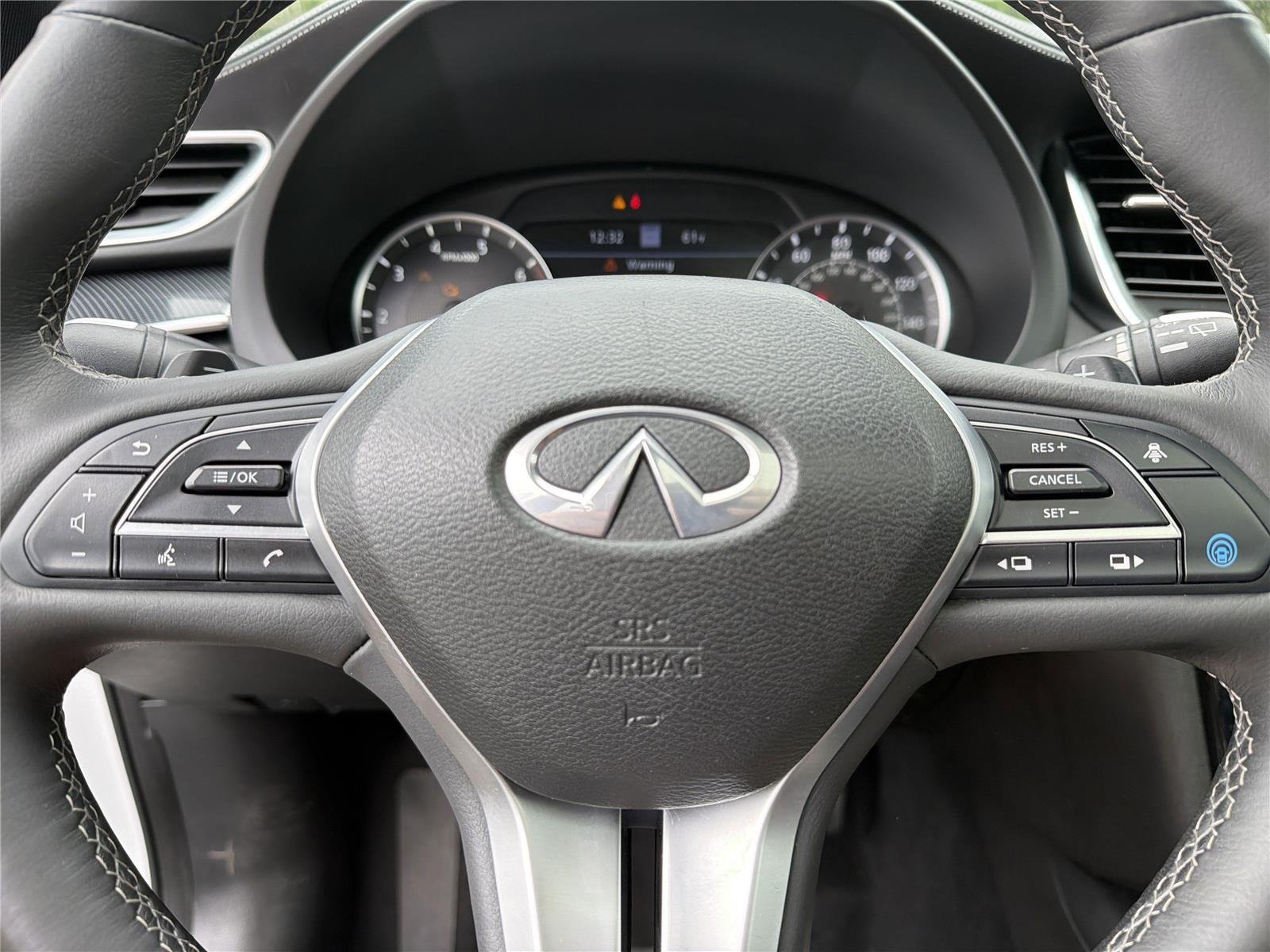 Used 2023 Radiant White INFINITI SPORT image 13