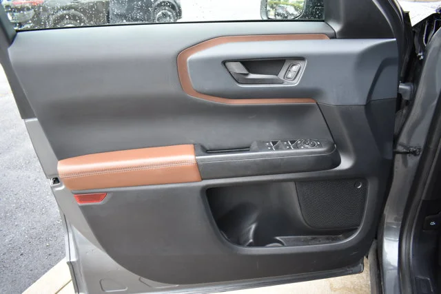 Used 2022 Gray Ford Outer Banks image 9