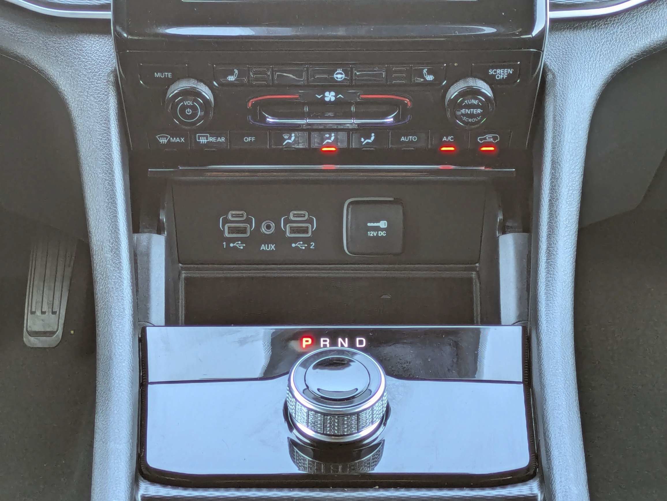 Used 2025 Silver Zynith Jeep Altitude image 21