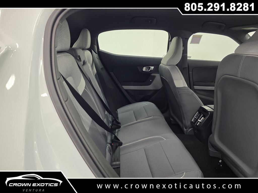 Used 2022 White Polestar Long Range Dual Motor image 13