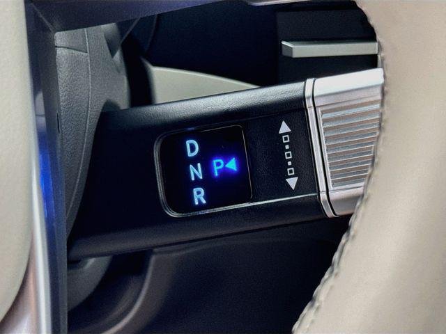 New 2027 White Hyundai Calligraphy FWD image 30