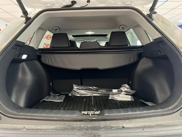 Used 2023 Beige Toyota XLE image 7