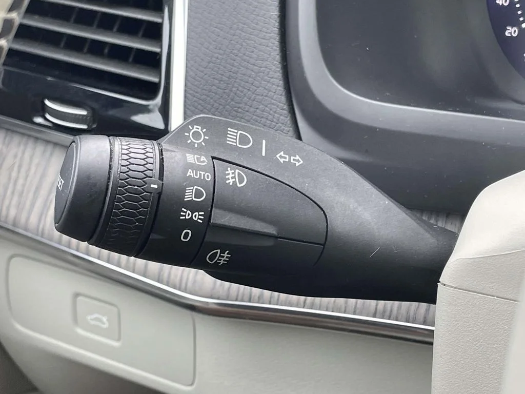 2023 Volvo XC90 Plus - Photo 12