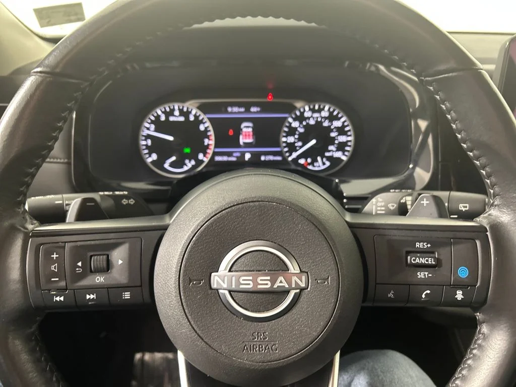 Used 2025 Silver Nissan SV image 26