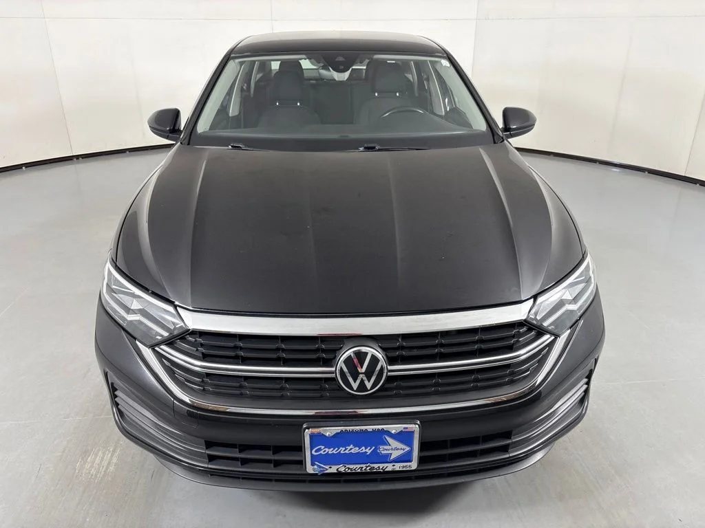 Used 2024 Black Volkswagen 1.5T S image 3