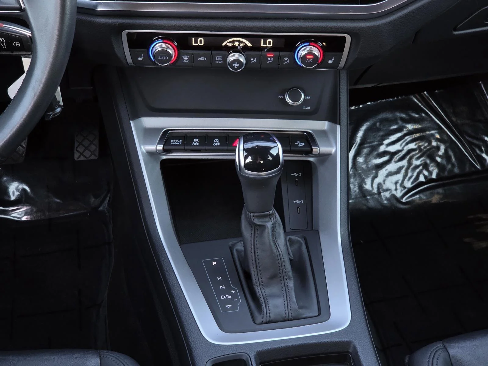 Used 2025 WHITE Audi S line Premium image 16