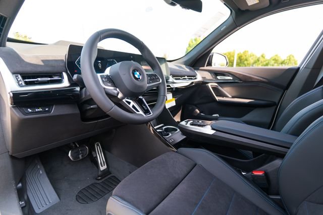 New 2026 Alpine White BMW xDrive28i image 4