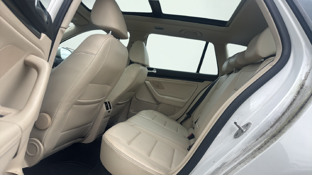 Used 2012 White Volkswagen 2.0L TDI image 13