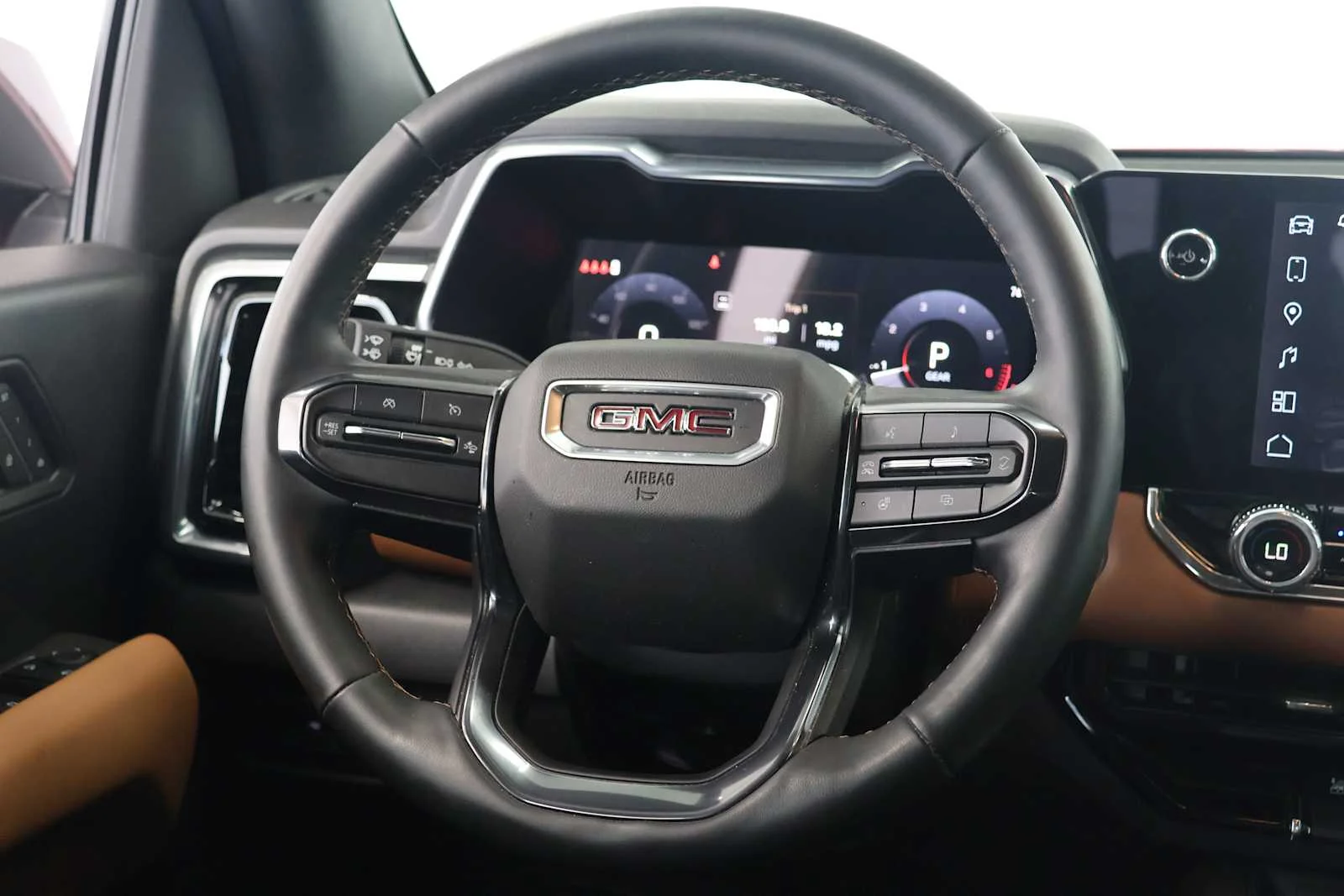 Used 2024 Volcanic Red Tintcoat GMC 4WD AT4 image 24