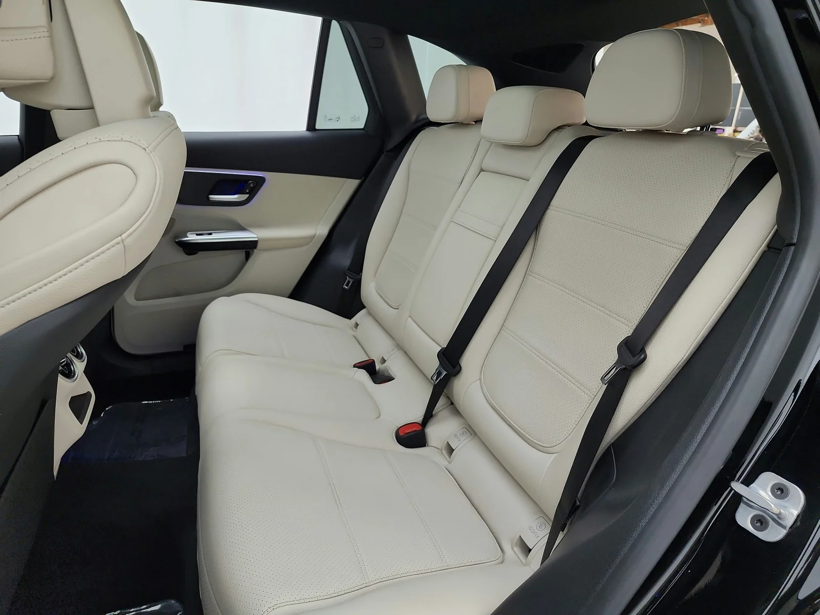 Used 2024 Black Mercedes-Benz GLC 300 SUV image 15