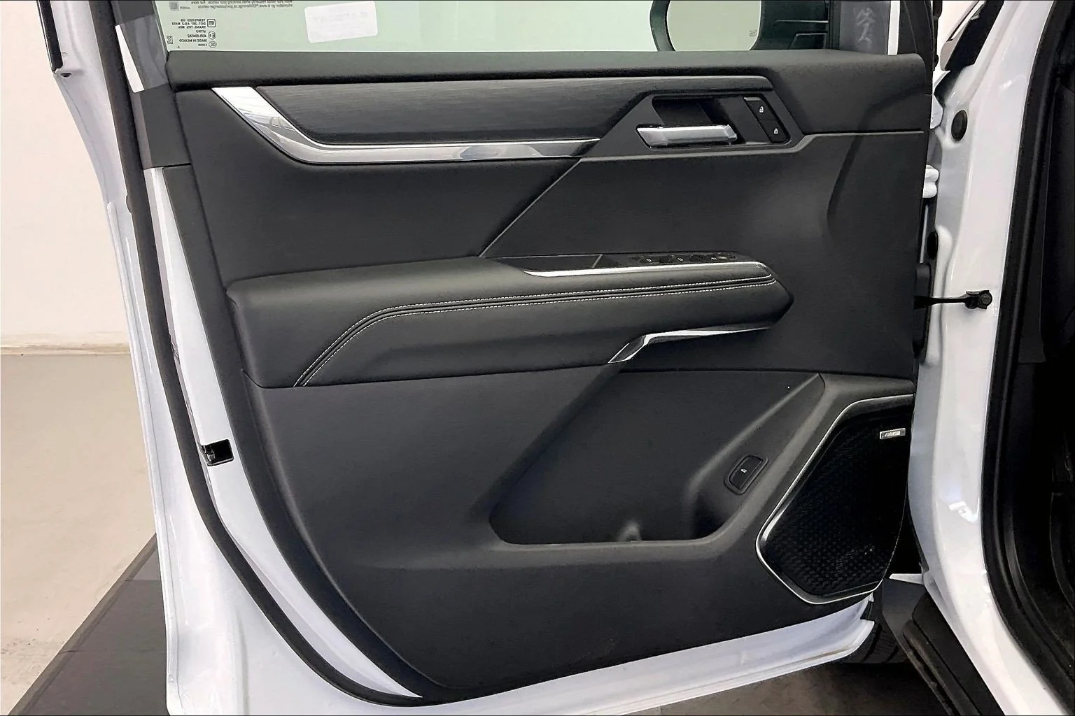 2026 GMC Acadia Elevation - Photo 12