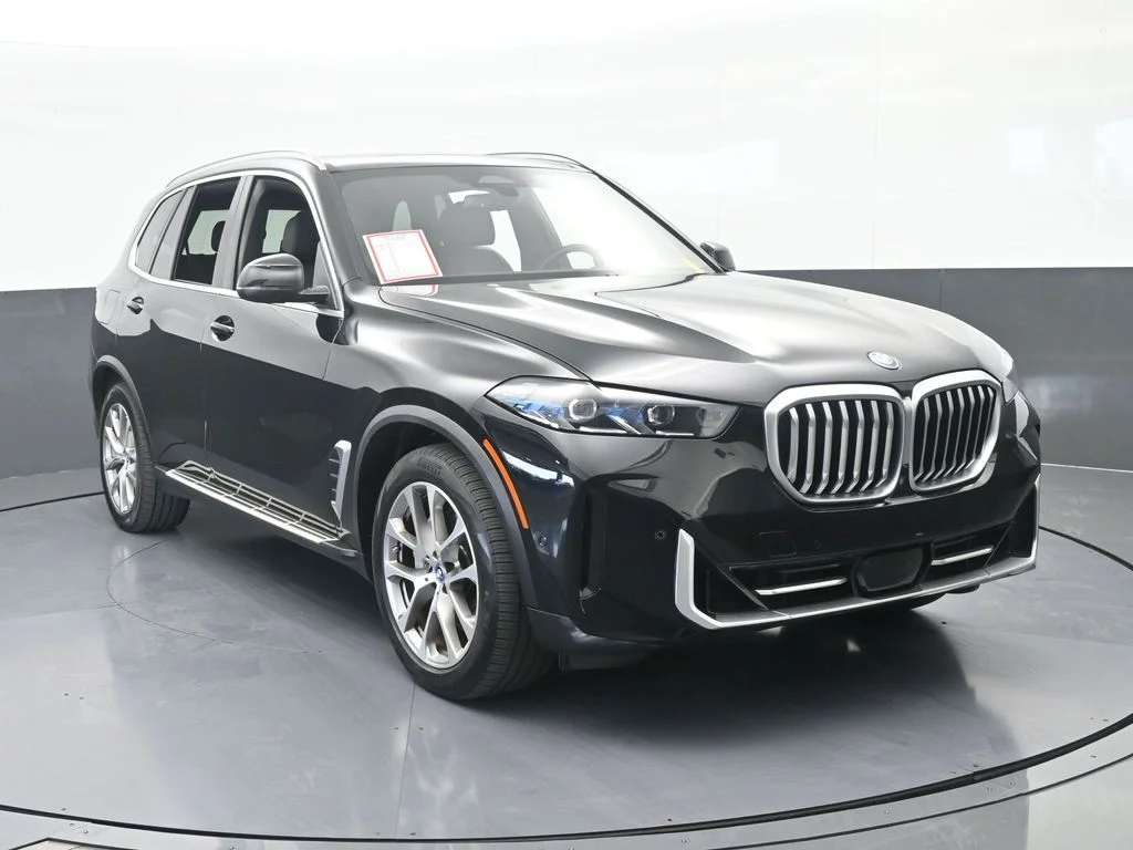 Used 2025 Black Sapphire Metallic BMW xDrive50e image 9