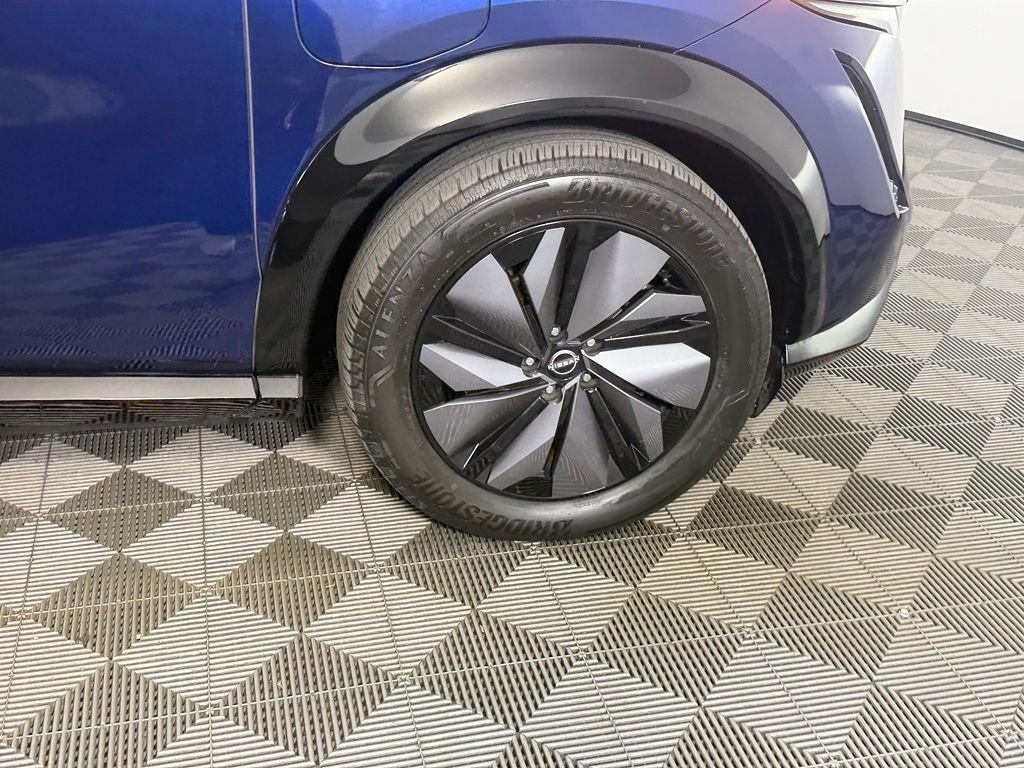 Used 2023 Deep Ocean Blue Nissan ENGAGE image 12