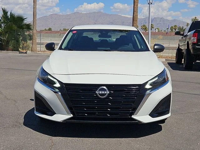 Certified Used 2025 Glacier White Nissan 2.5 SV image 5