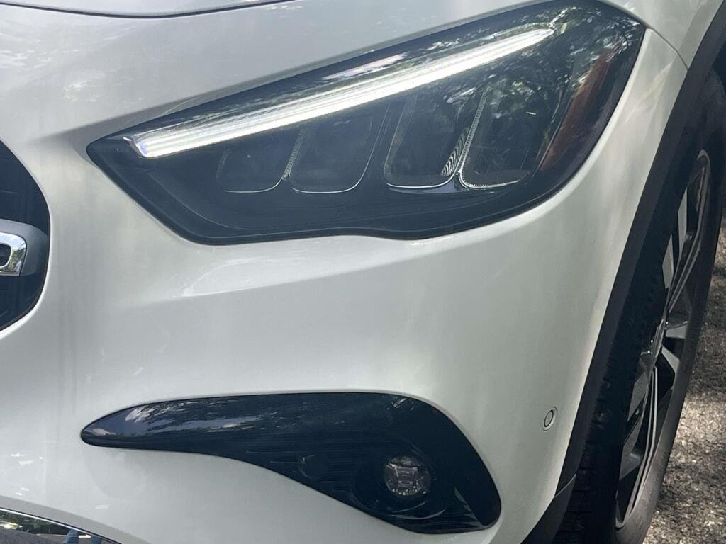 New 2026 Polar White Mercedes-Benz GLA 250 image 13