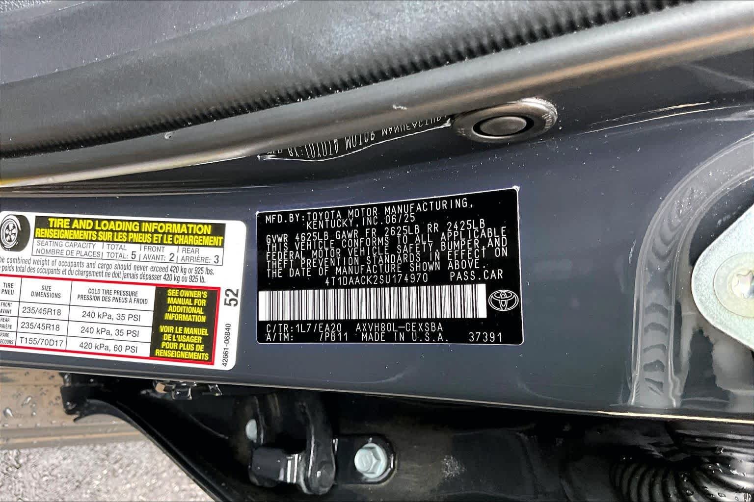 Used 2025 Underground Toyota SE image 34