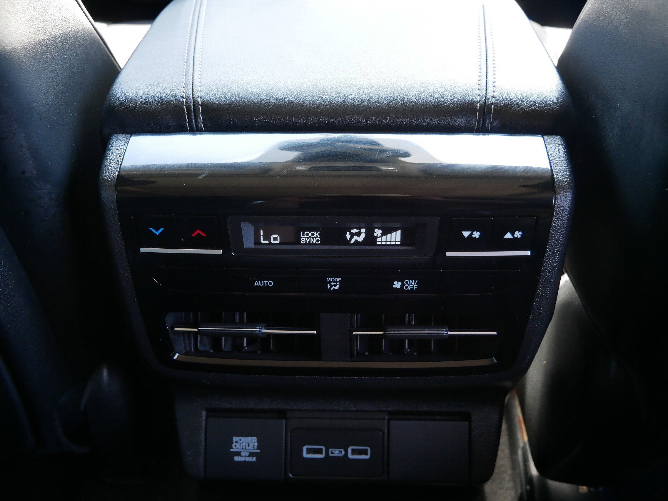 Used 2024 Majestic Black Pearl Acura w/Technology Package image 12
