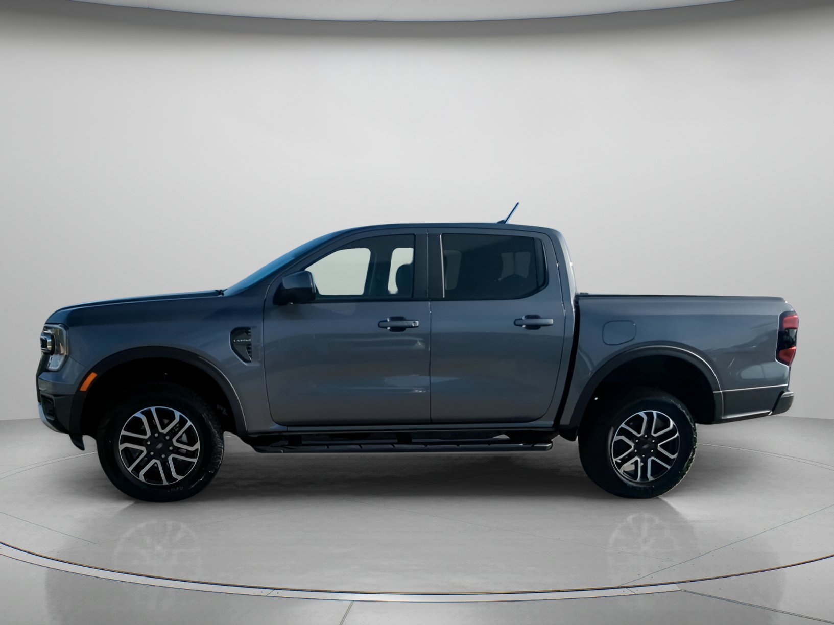 New 2026 Carbonized Gray Metallic Ford Lariat® image 13