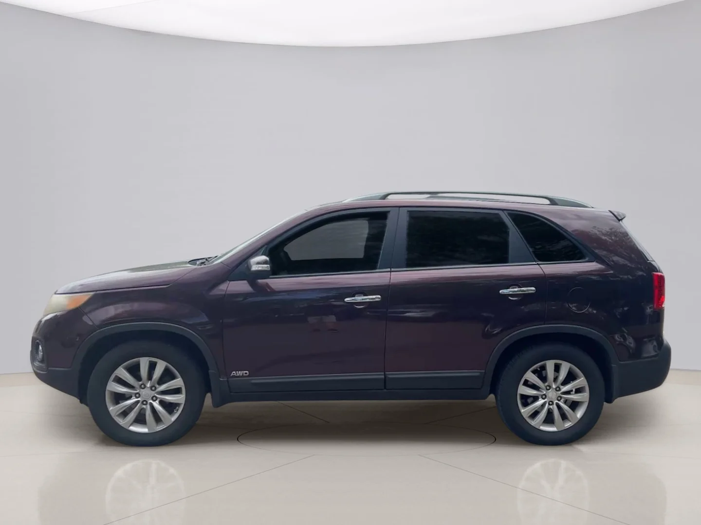Used 2011 Maroon Kia EX image 2