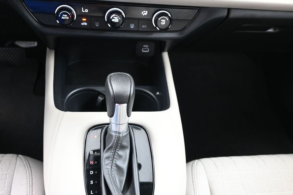 Used 2024  Honda LX image 13