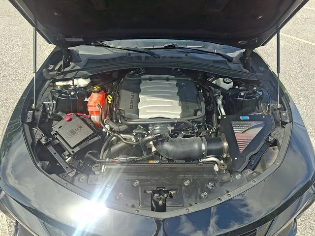 Used 2018 Black Chevrolet SS image 27