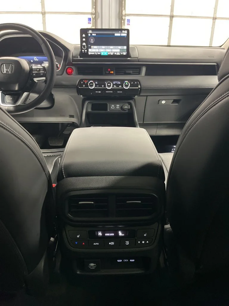 2024 Honda Pilot Elite - Photo 32