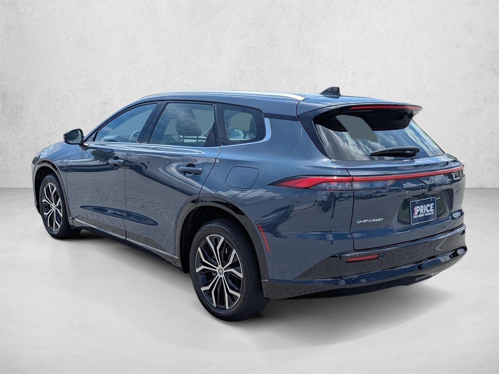Used 2025 Storm Cloud Toyota XLE image 7