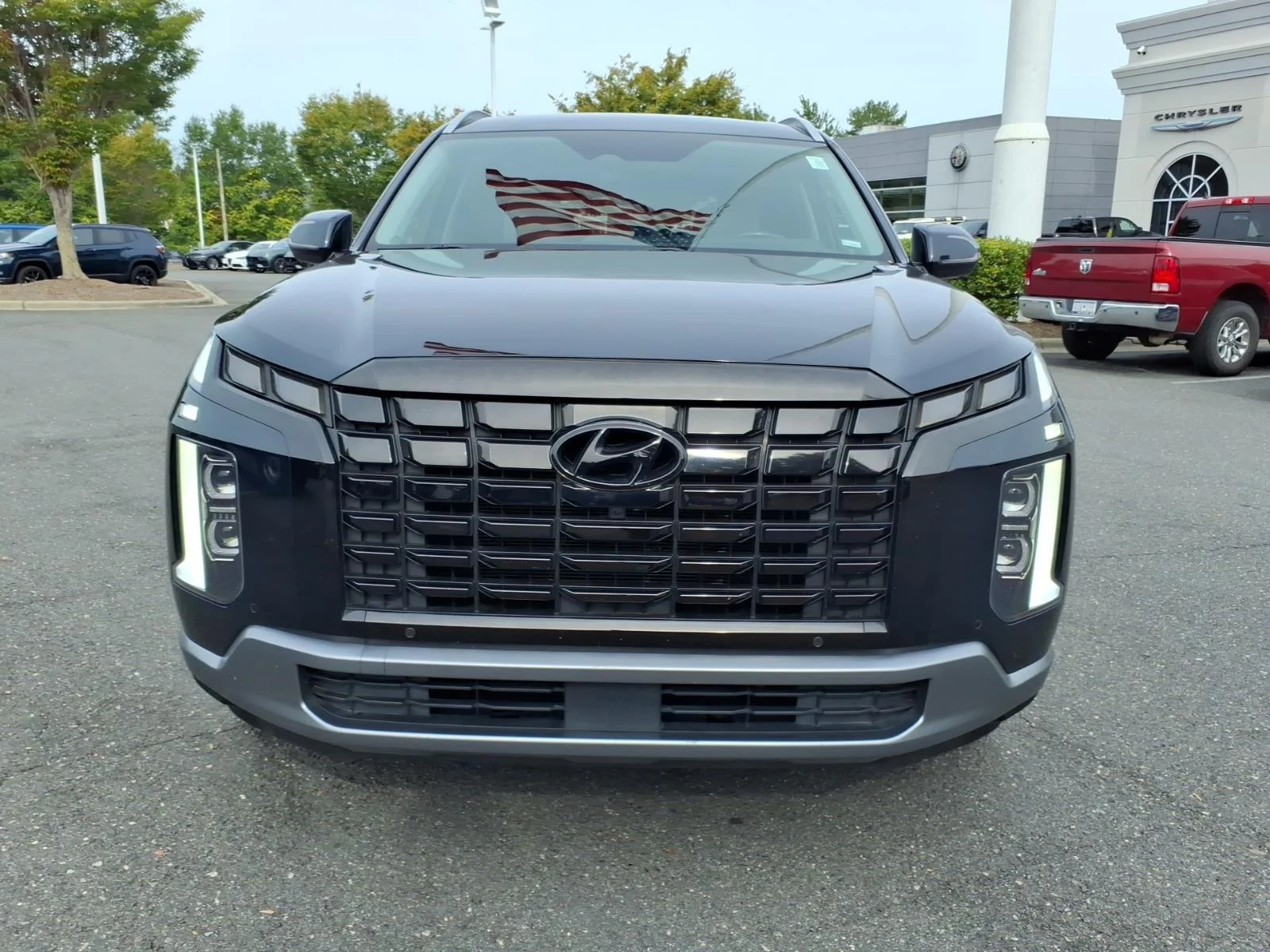 Used 2024 Moonlight Cloud Hyundai SEL 8P image 14