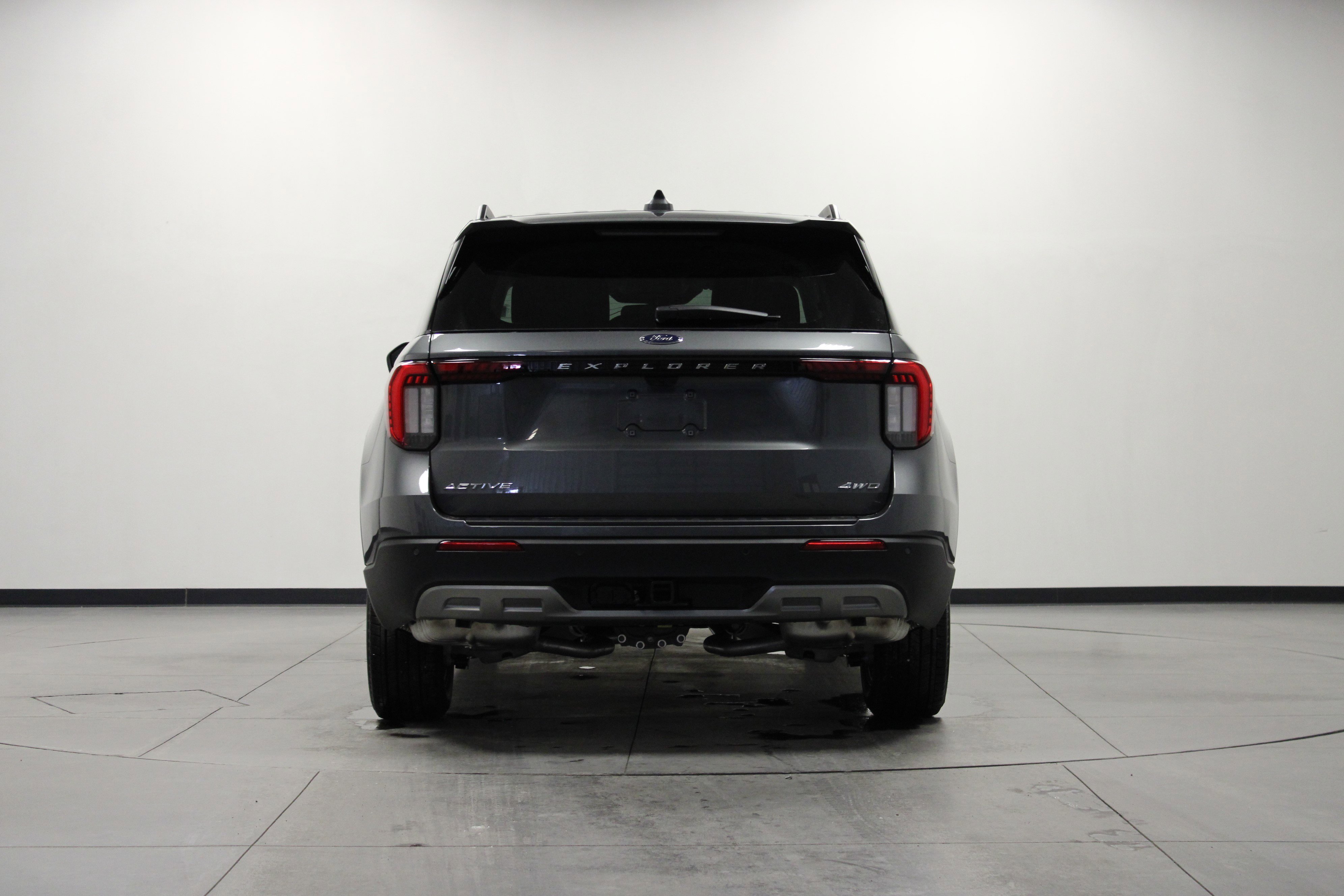 New 2026 Carbonized Gray Metallic Ford Active image 5