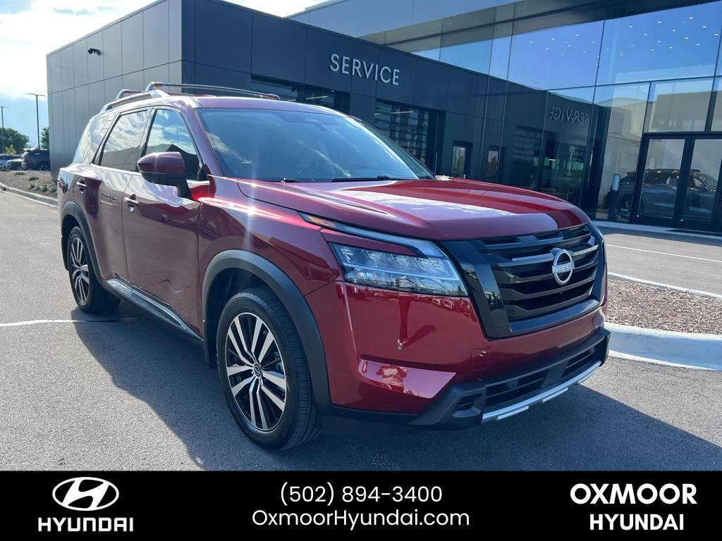 2023 Nissan Pathfinder Platinum 4WD's photo