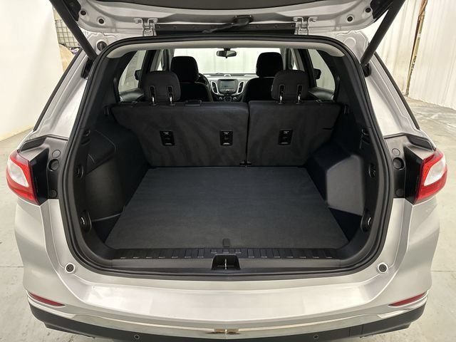 Used 2018 SILVER ICE METALLIC Chevrolet LT image 21