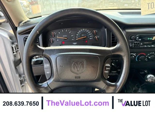 Used 2001  Dodge Sport image 19