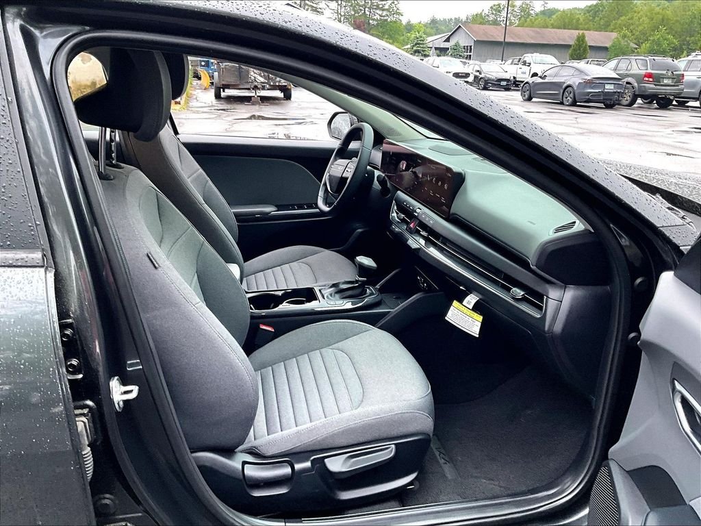 Used 2025 Interstellar Gray Kia EX image 14