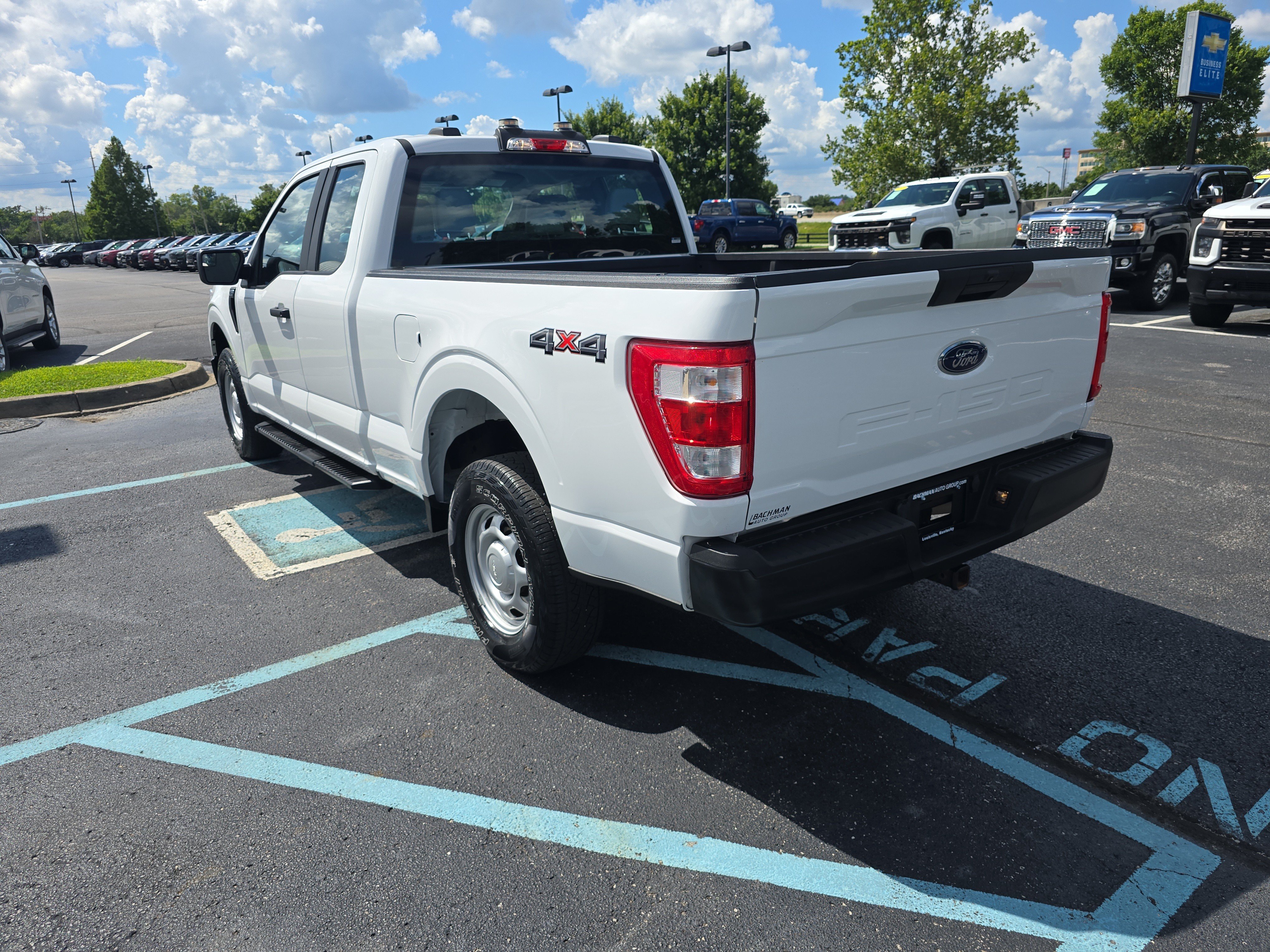 Used 2021 Oxford White Ford XL image 9